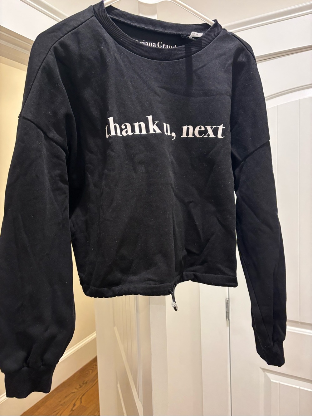 Ariana Grande Black 'thank u, next' Cropped Pullover Sweatshirt